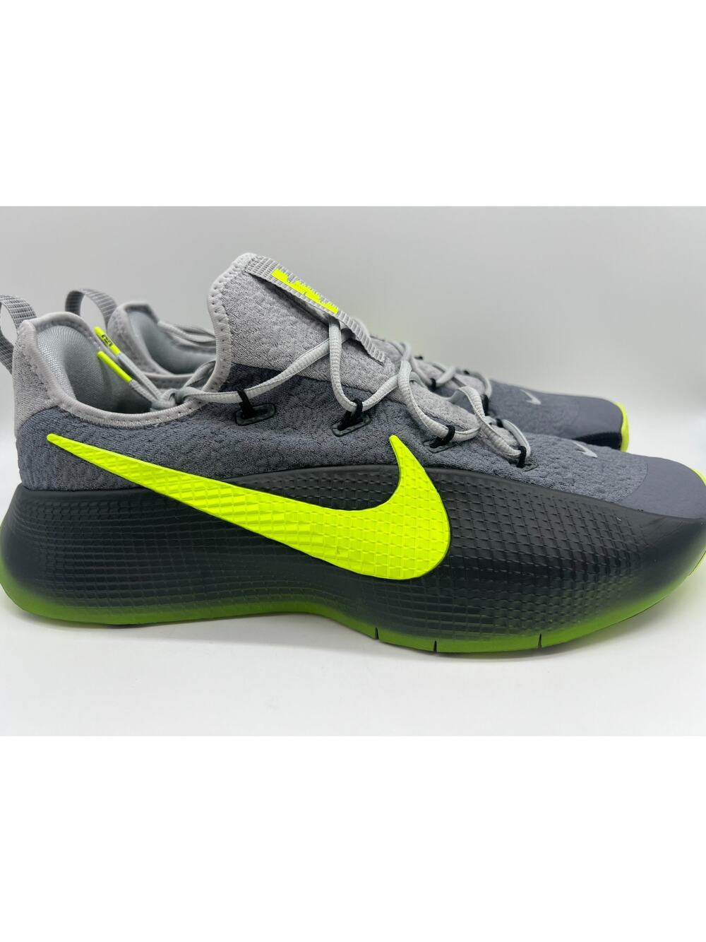 Nike LeBron TR 1 Smoke Grey Volt FJ6151 001 Men’s Size 14 New